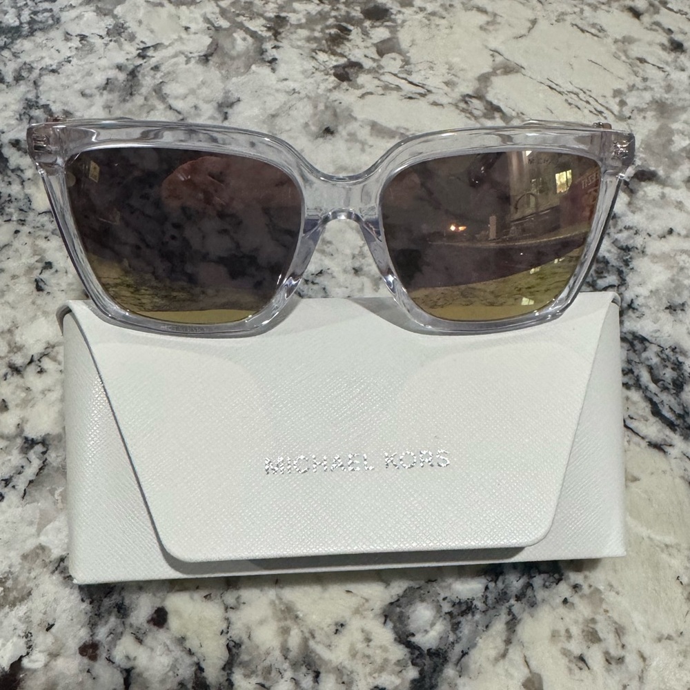 Michael Kors Women's Polarized Menaggio Sunglasses, MK2256U - Brand new!